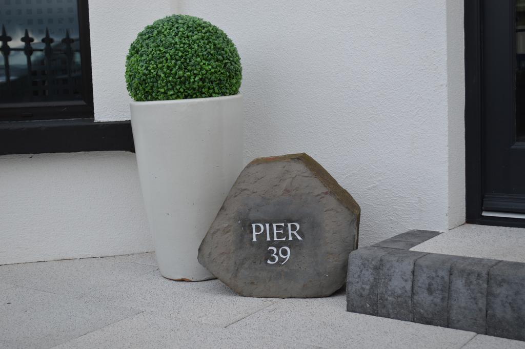مبيت وإفطار Pier39Portrush Adult Only المظهر الخارجي الصورة